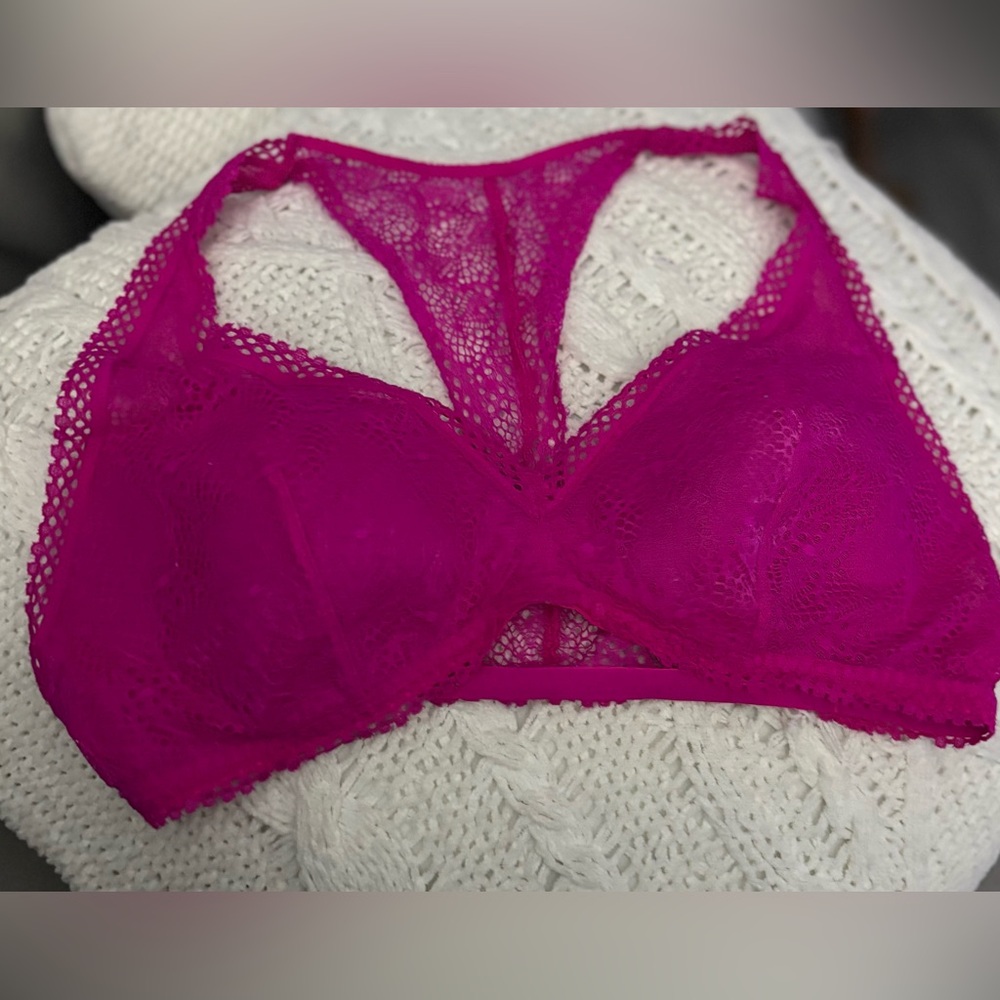 Used lace Bralette in Vibrant Pink